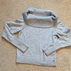 Sundays Best large Women's Off-Shoulder Gray Sweater